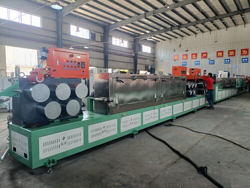 Derniers blogs de l'entreprise sur La machine de fabrication de sangles PET fonctionne avec succès dans l'usine du client | YongxingZhanxing