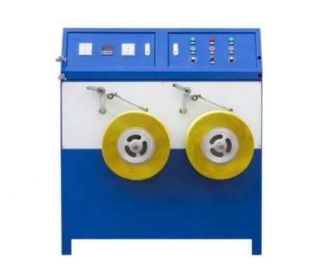 Machine à enroulement à bande de repassage en PP semi-automatique à double station